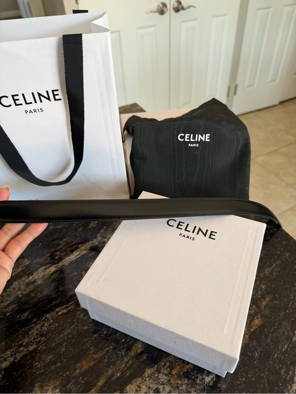Celine Leather Woman’s Belt Size 75 - Picture 8 of 9